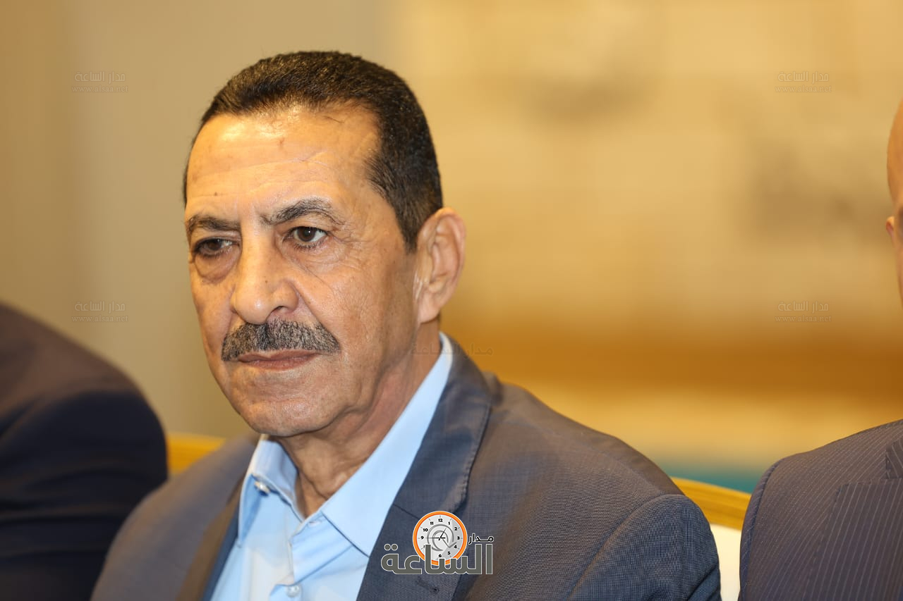 Madar Al-Saa Images 0.8897120097989121