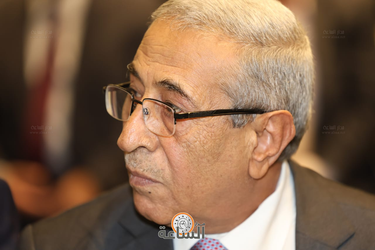 Madar Al-Saa Images 0.78596111531108