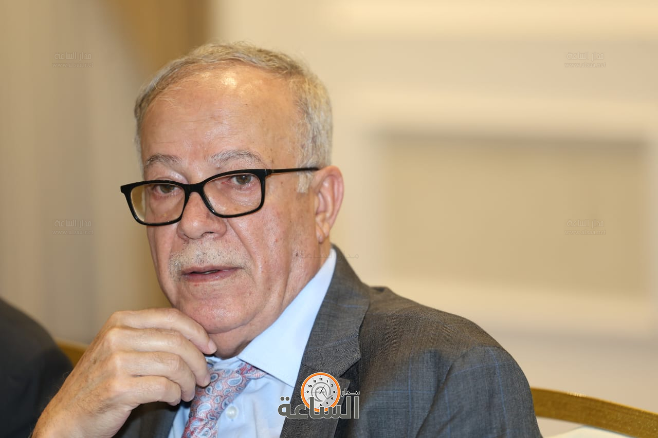 Madar Al-Saa Images 0.17033683005921796