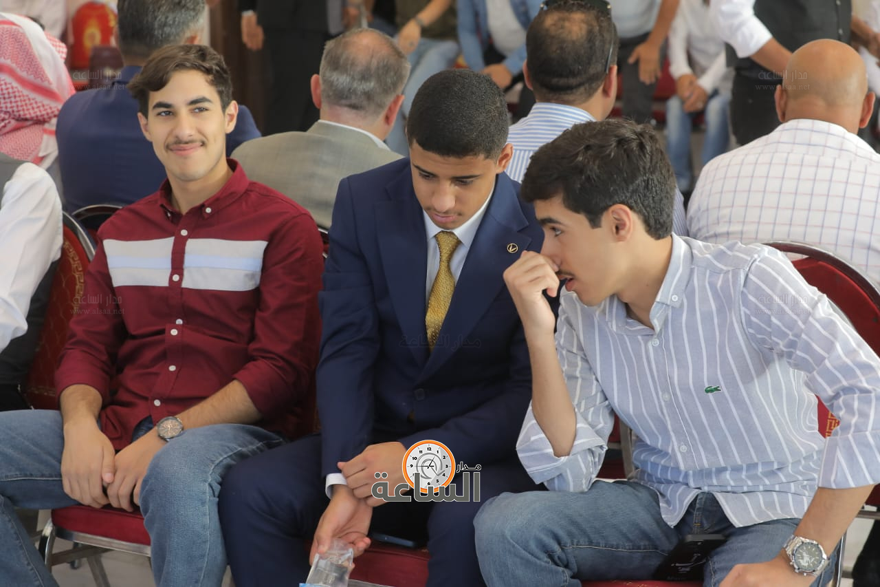 Madar Al-Saa Images 0.997046476421516