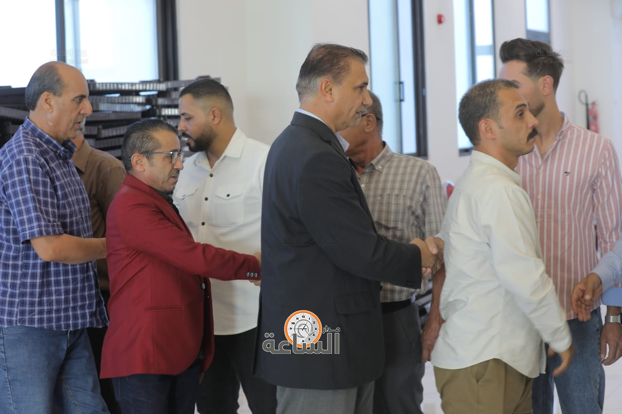 Madar Al-Saa Images 0.16263697043938208