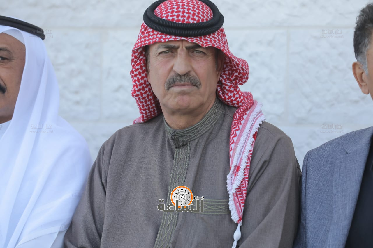 Madar Al-Saa Images 0.3872319159139872