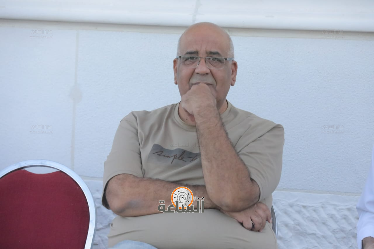 Madar Al-Saa Images 0.8749946020751752