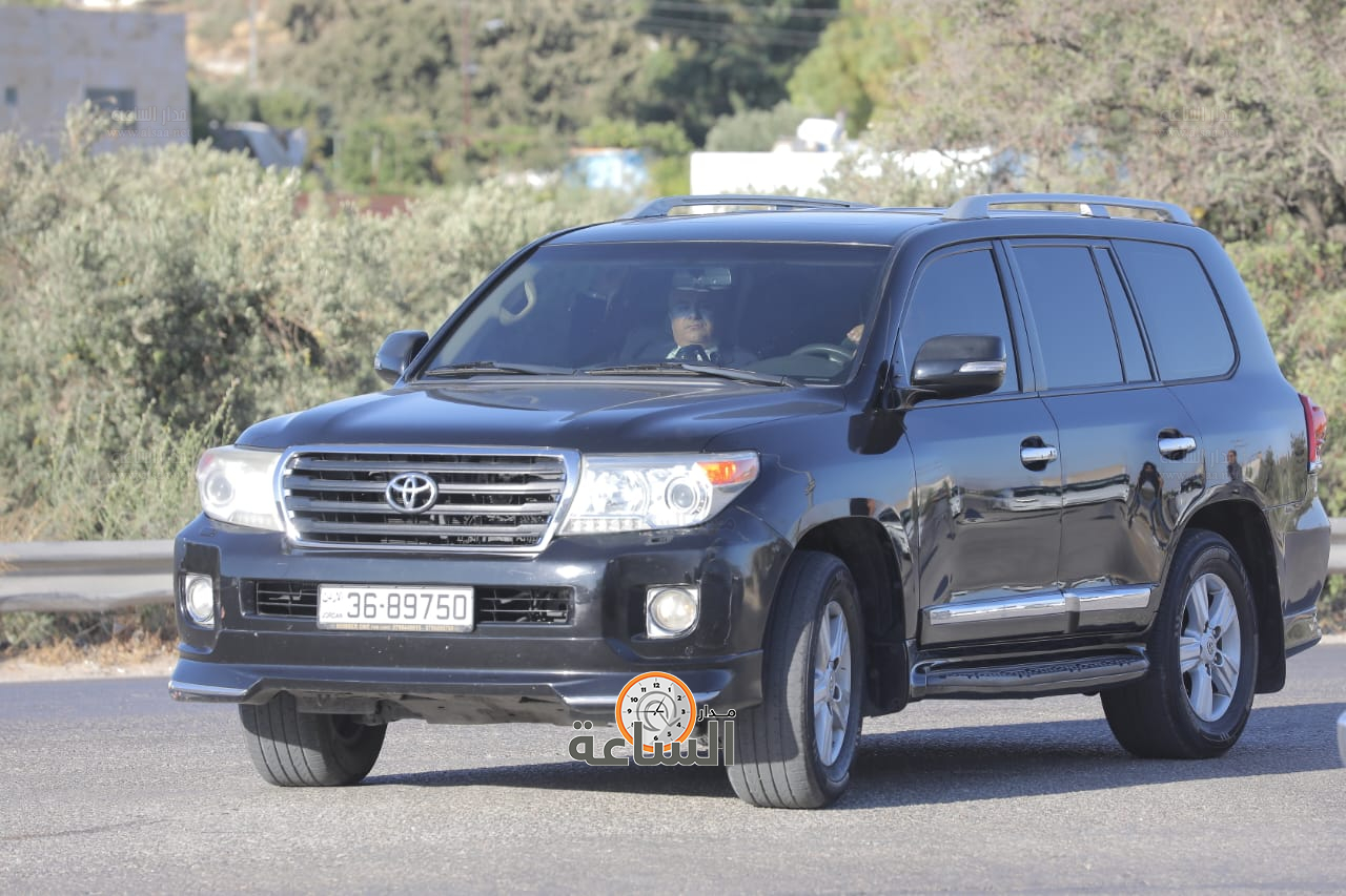 Madar Al-Saa Images 0.755868487687359