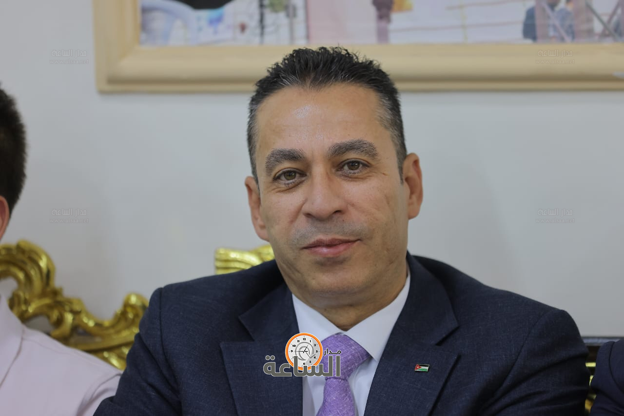 Madar Al-Saa Images 0.8215332677536097