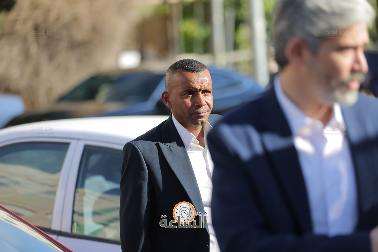 Madar Al-Saa Images 0.11748261600666765