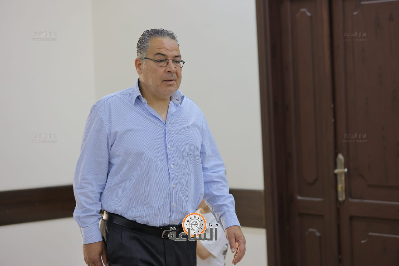 Madar Al-Saa Images 0.8729637864750461