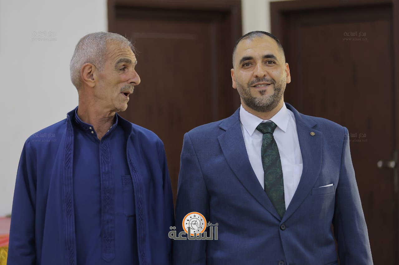 Madar Al-Saa Images 0.7908539293774632