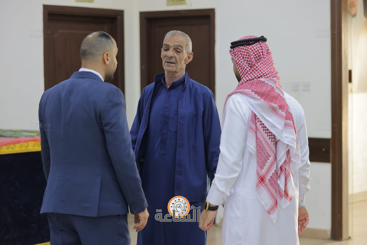 Madar Al-Saa Images 0.7779334265605975