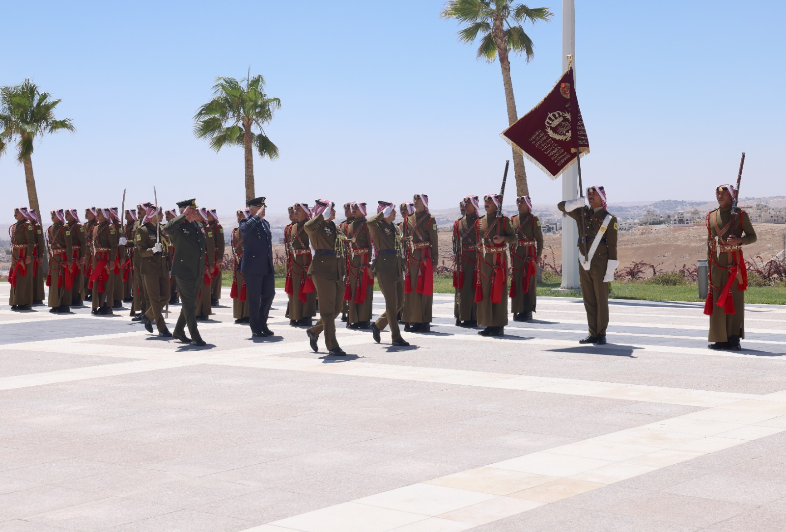 Madar Al-Saa Images 0.20433914194426328