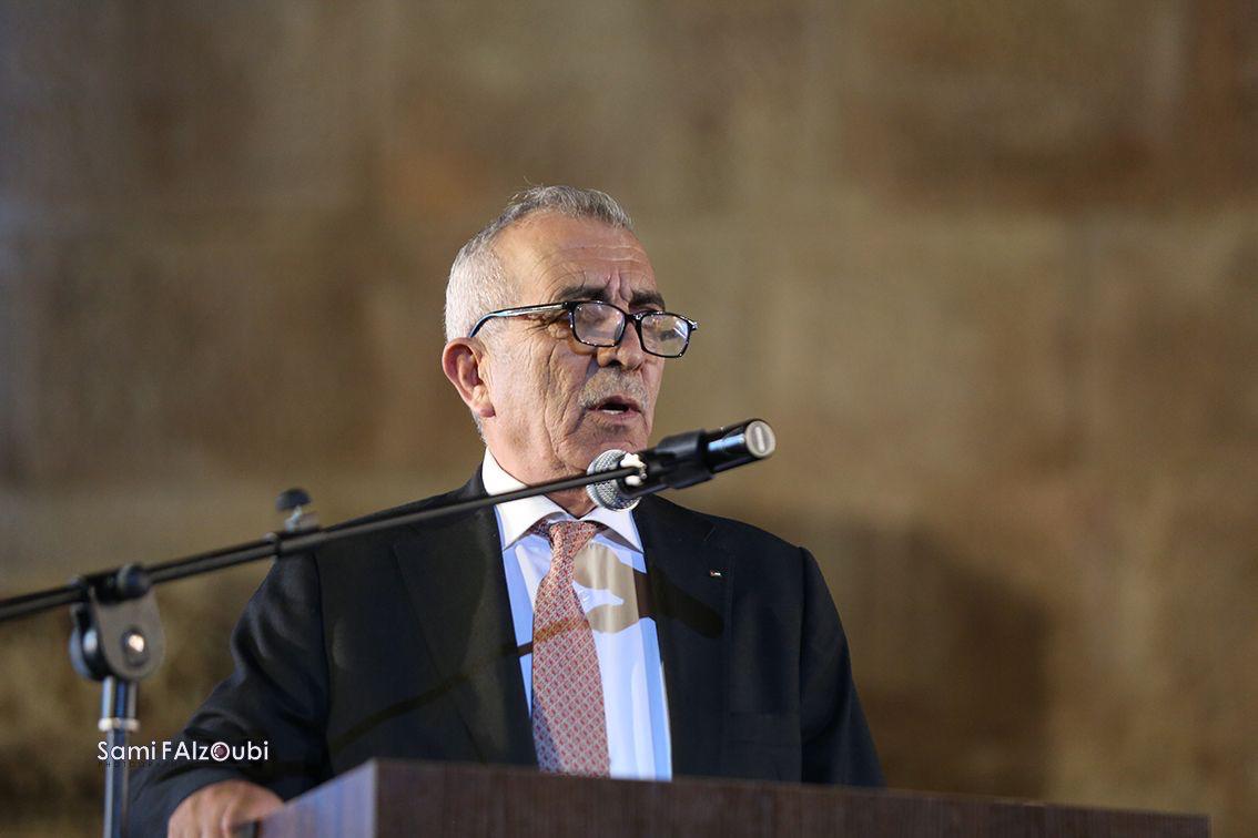 Madar Al-Saa Images 0.571927512485189