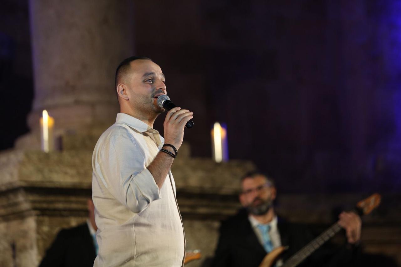 Madar Al-Saa Images 0.5467933348711227