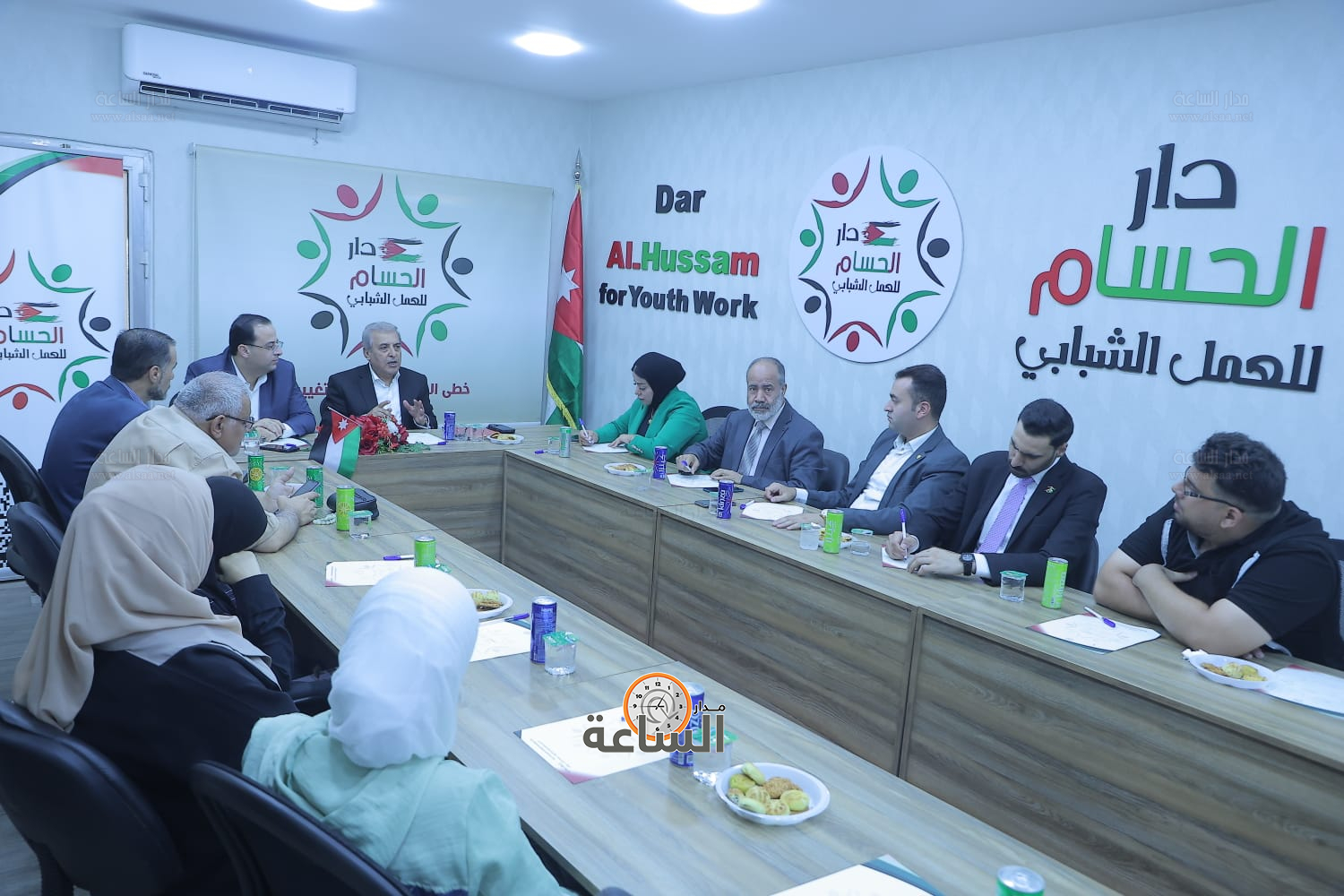 Madar Al-Saa Images 0.007715624618827466