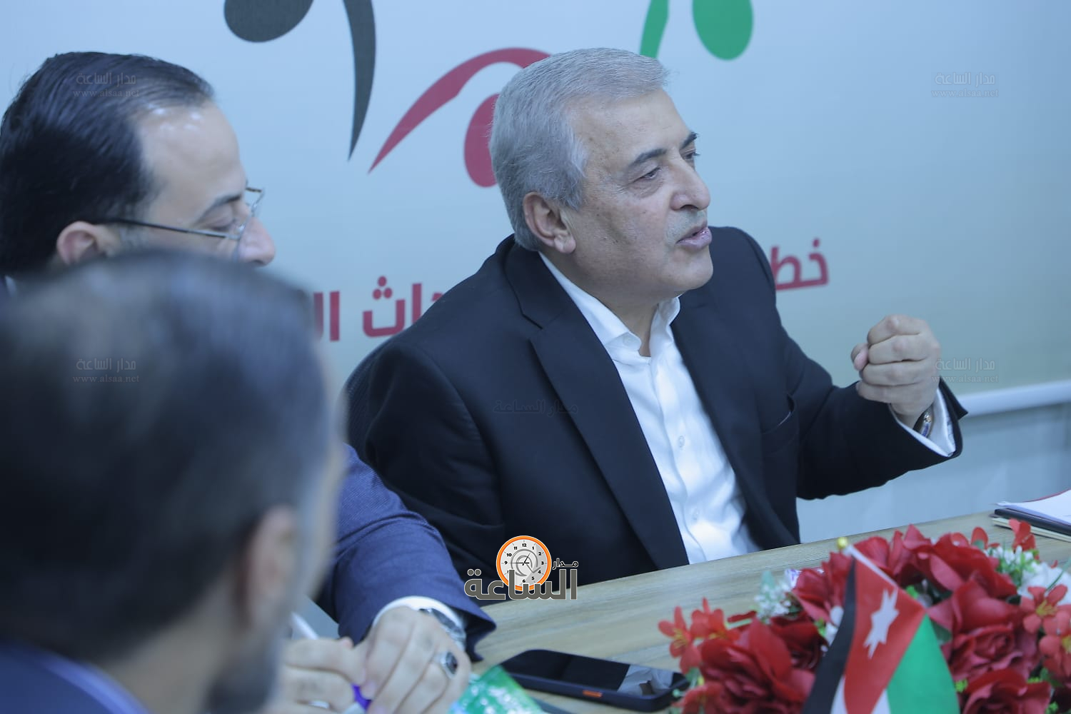 Madar Al-Saa Images 0.05200450963428205