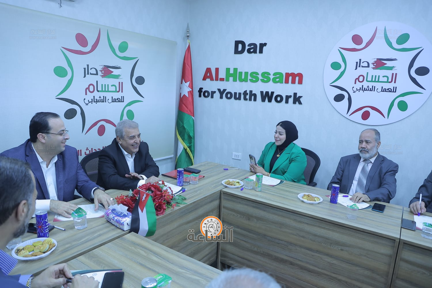 Madar Al-Saa Images 0.47723829766864423