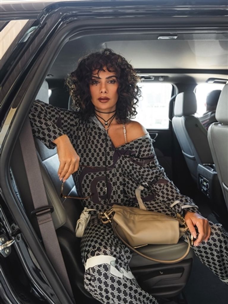 Madar Al-Saa Images 0.9864566427614536