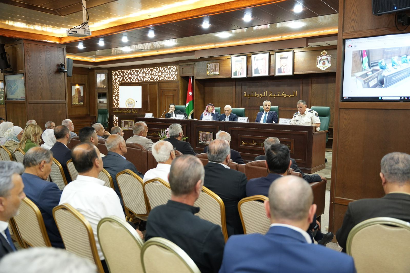 Madar Al-Saa Images 0.18294733866571833