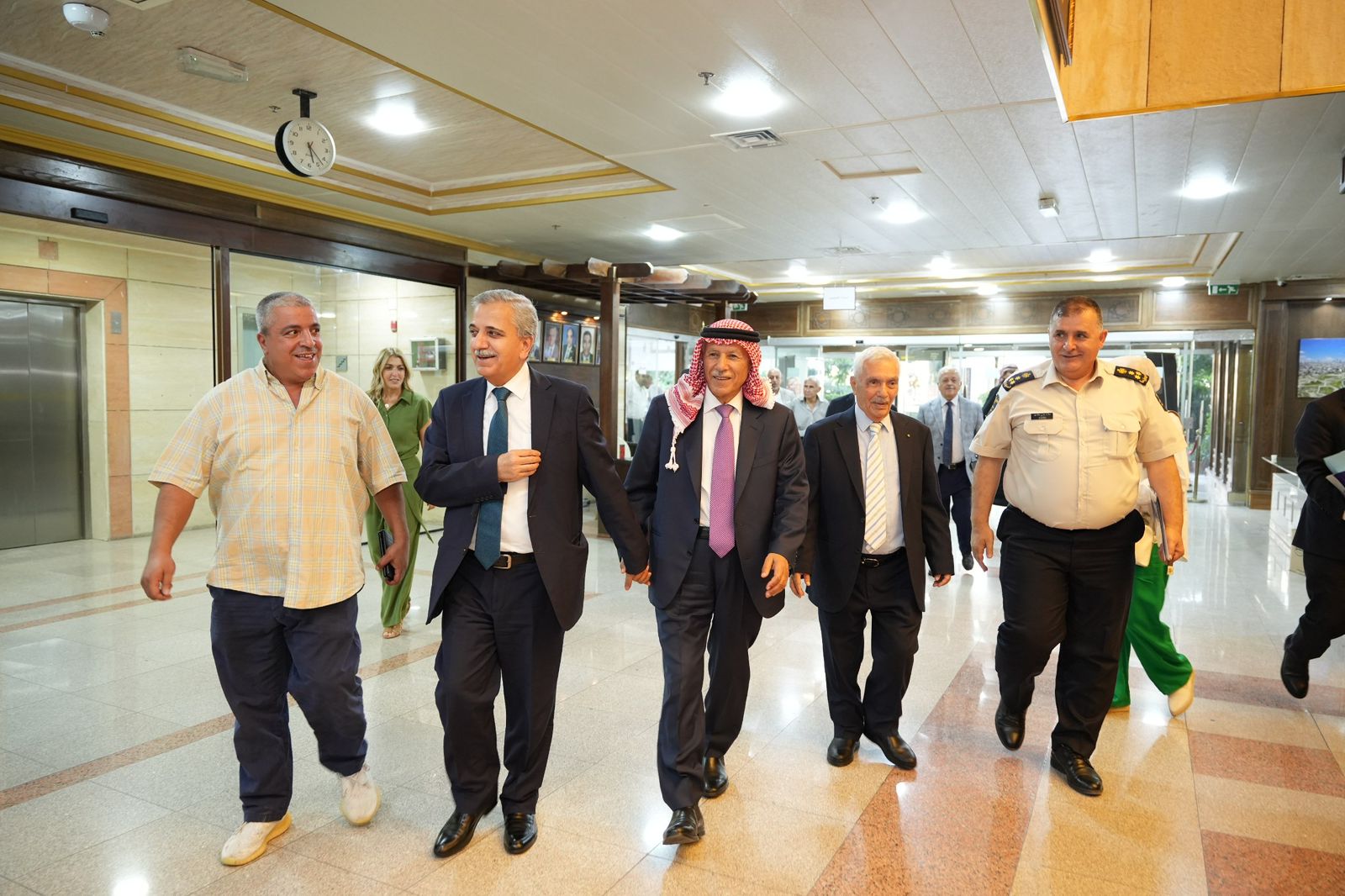 Madar Al-Saa Images 0.7150396640790319