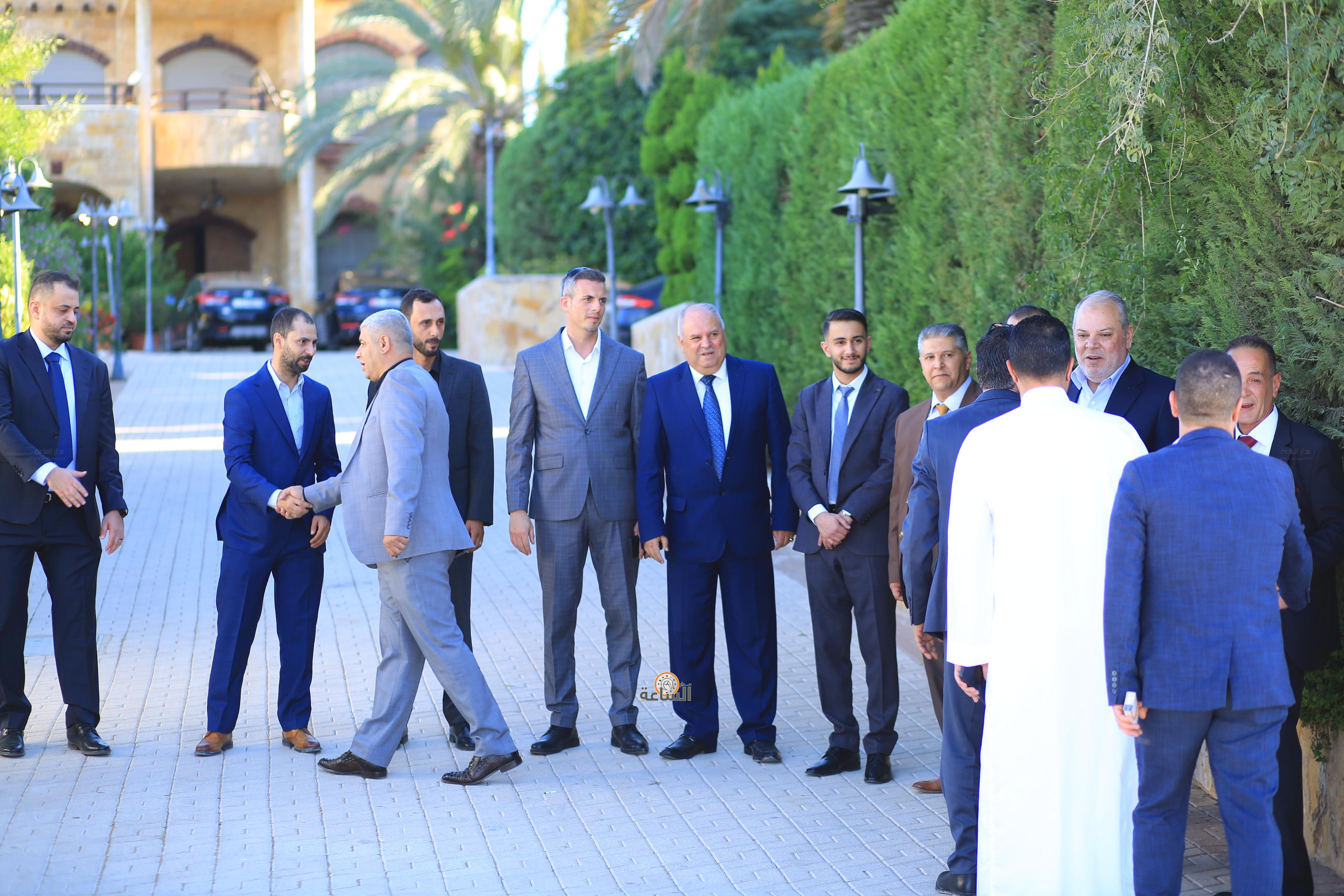 Madar Al-Saa Images 0.4738382276776877