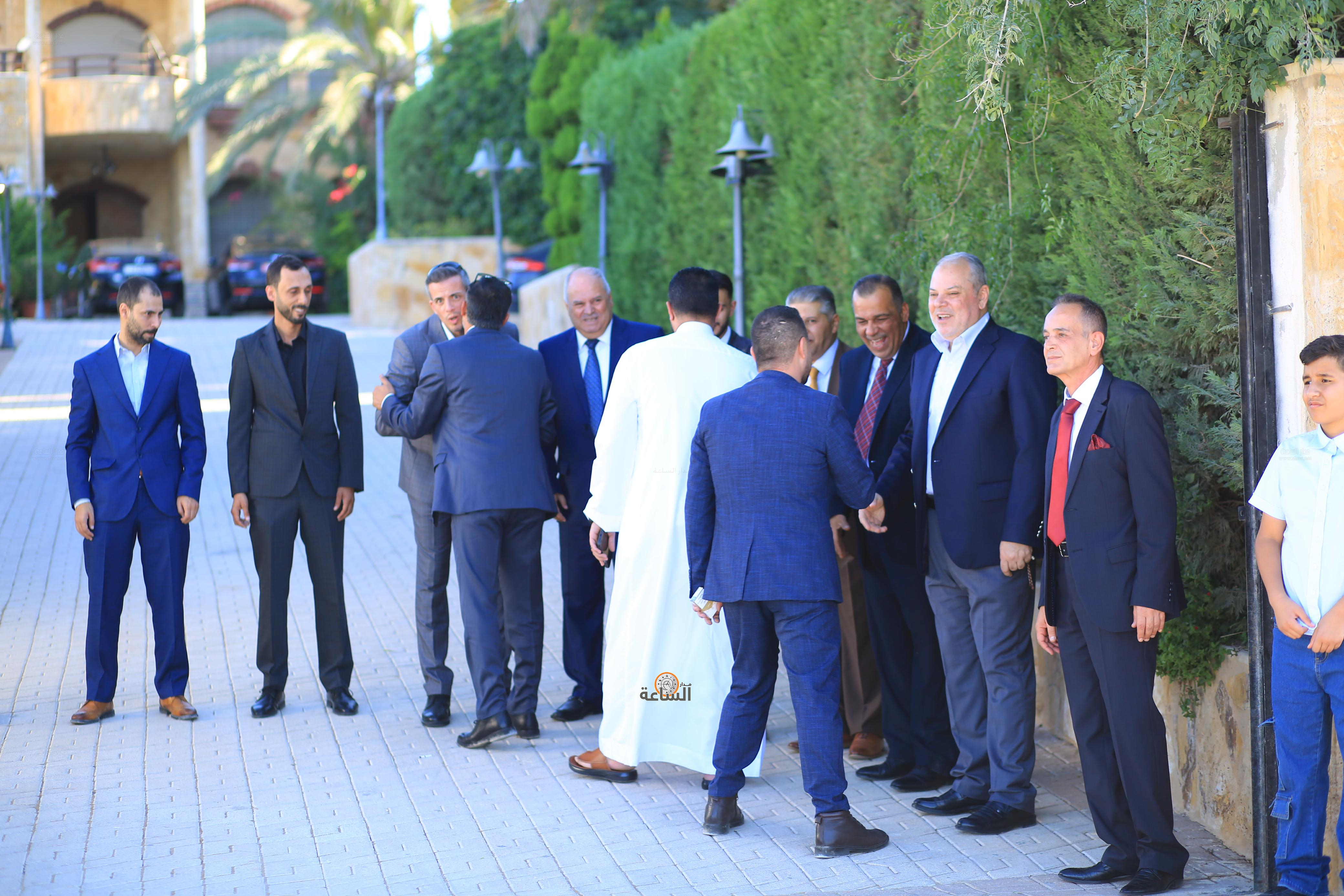 Madar Al-Saa Images 0.917693582875303