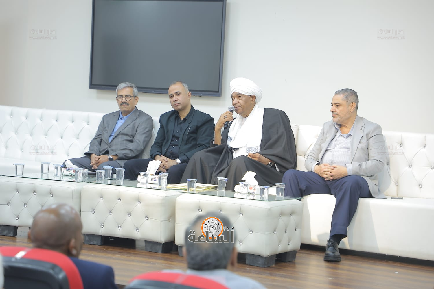 Madar Al-Saa Images 0.3715082092313743