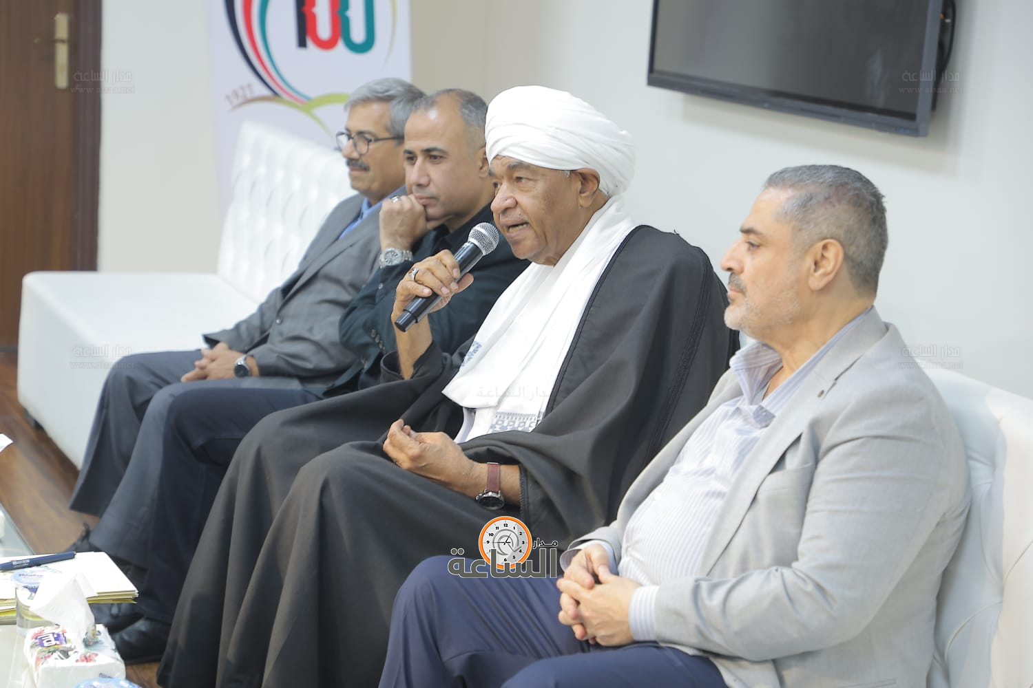 Madar Al-Saa Images 0.1296473388327175