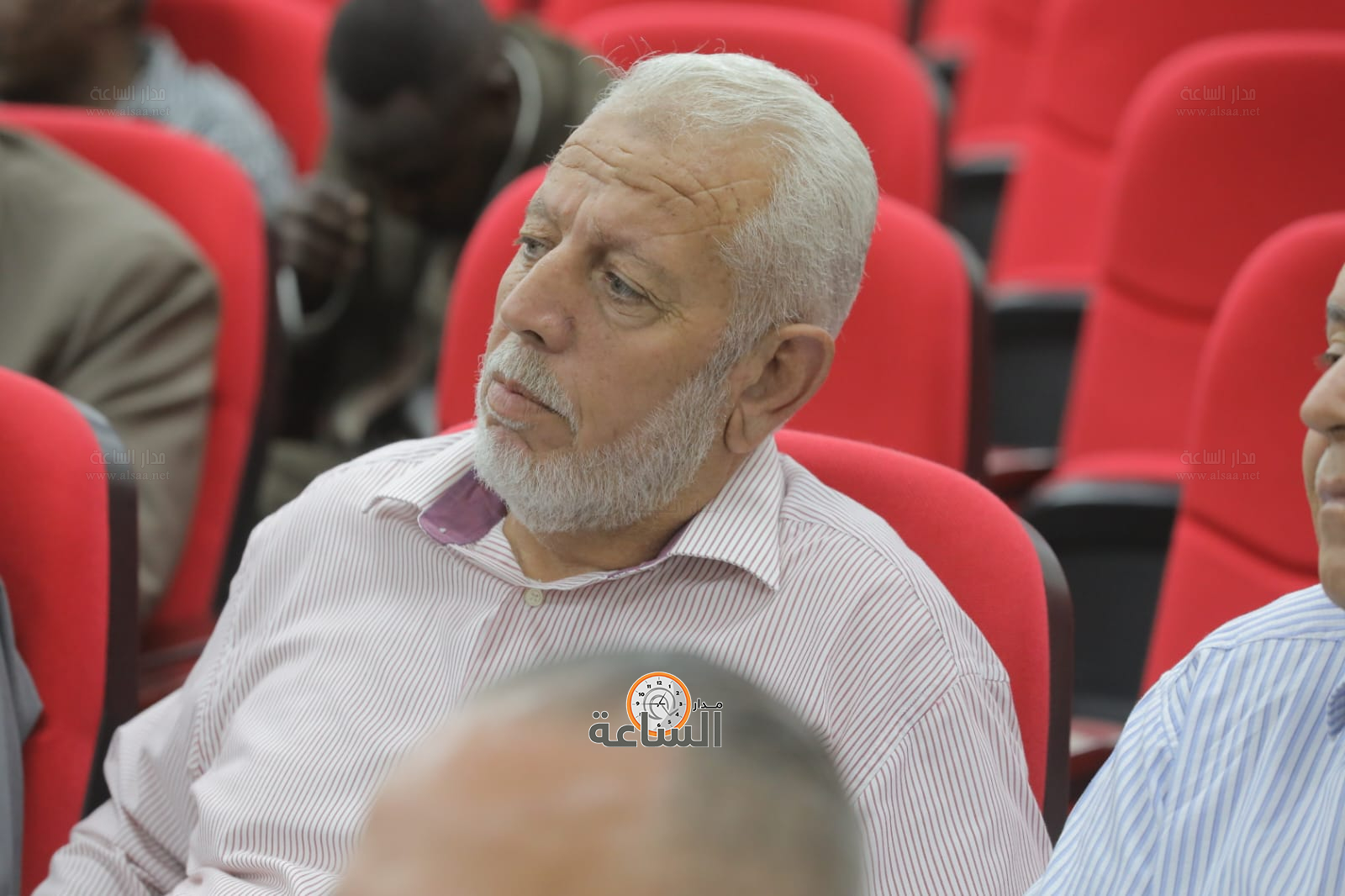 Madar Al-Saa Images 0.07727659616862703