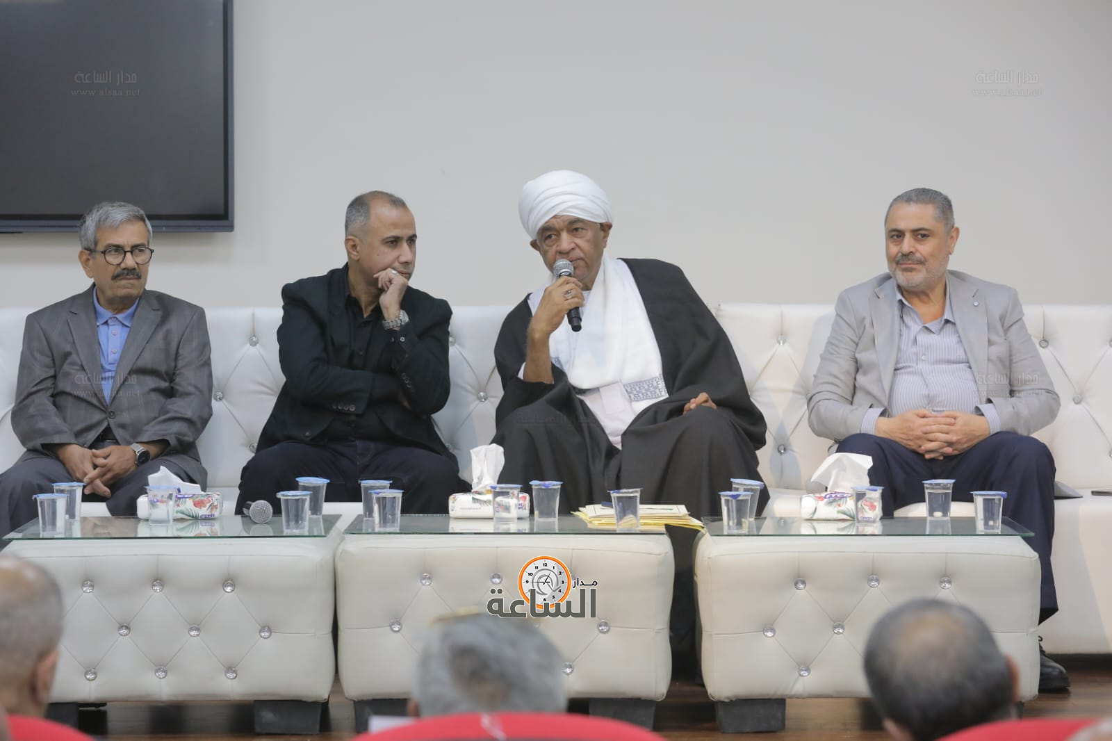 Madar Al-Saa Images 0.7011260497979812