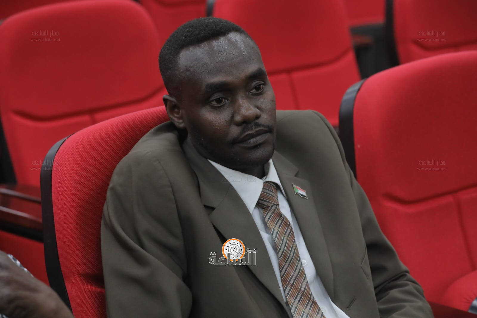 Madar Al-Saa Images 0.1123434386509875