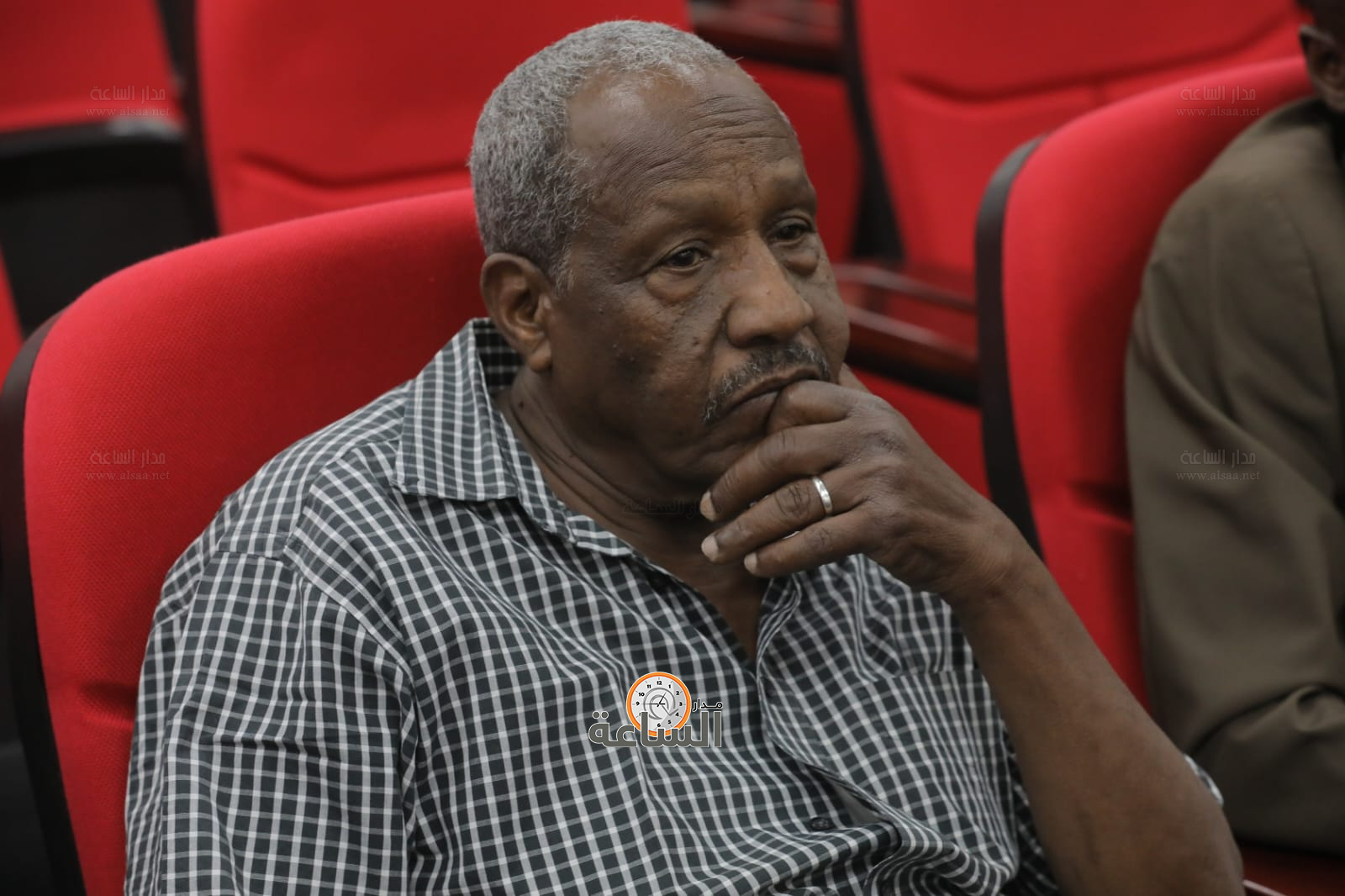 Madar Al-Saa Images 0.12900091281637516