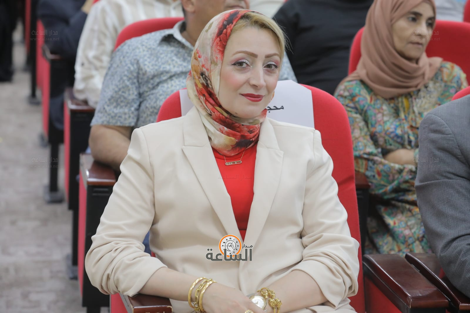 Madar Al-Saa Images 0.15905509285822084