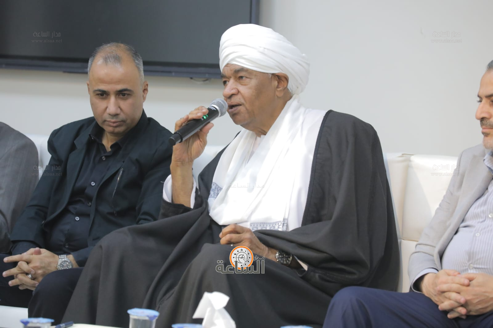 Madar Al-Saa Images 0.48251815056911895