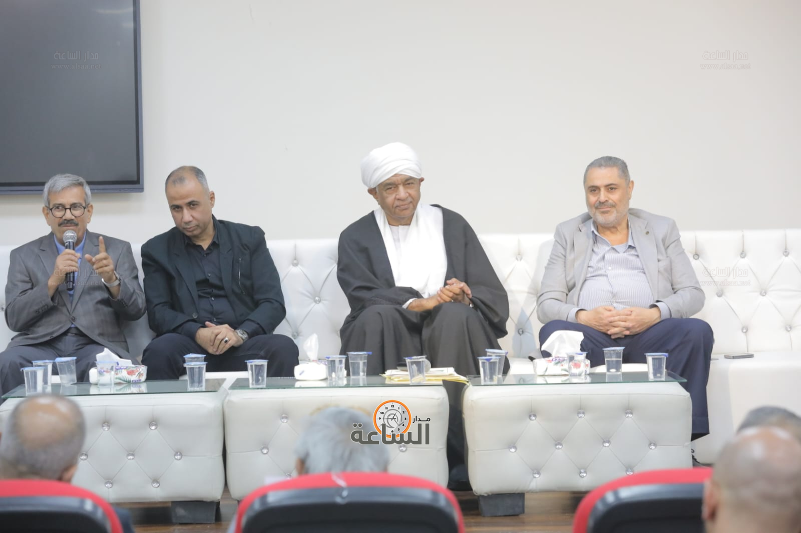 Madar Al-Saa Images 0.08016254686497126