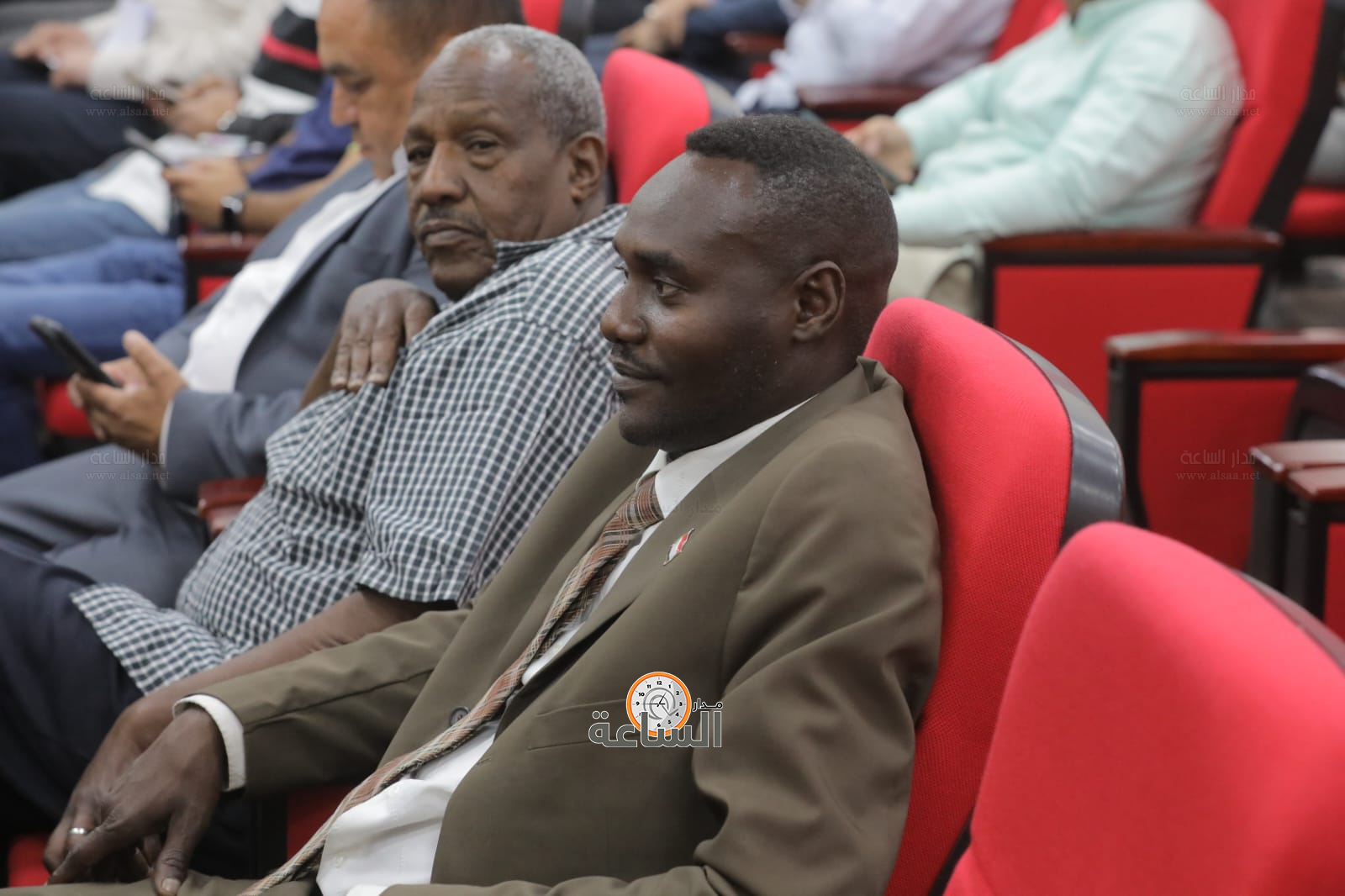 Madar Al-Saa Images 0.3099695540093377