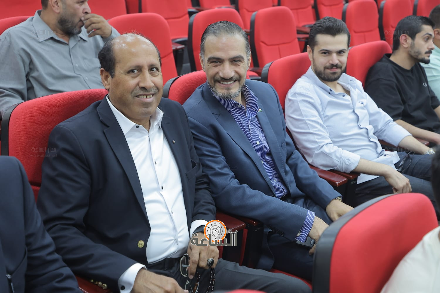 Madar Al-Saa Images 0.4131793146880506