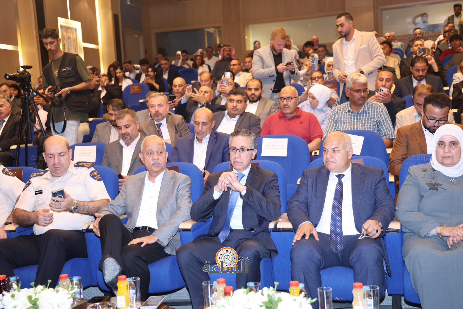 Madar Al-Saa Images 0.5011782437177156