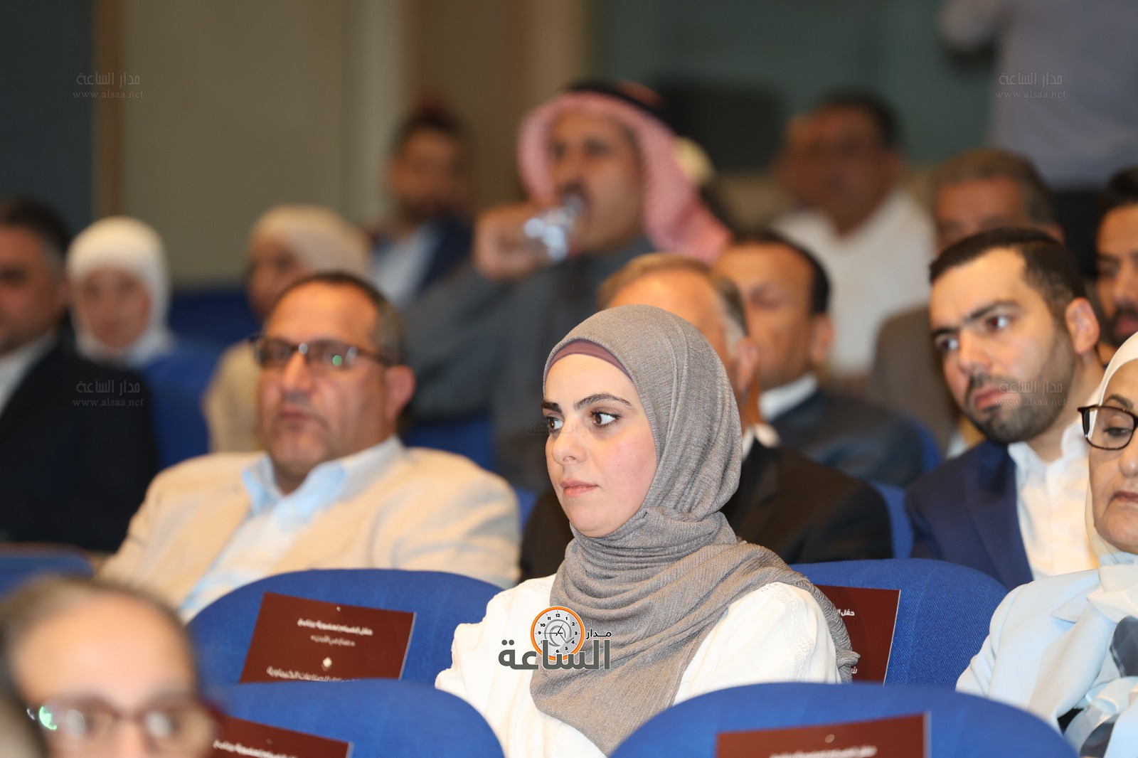 Madar Al-Saa Images 0.4669401540886283