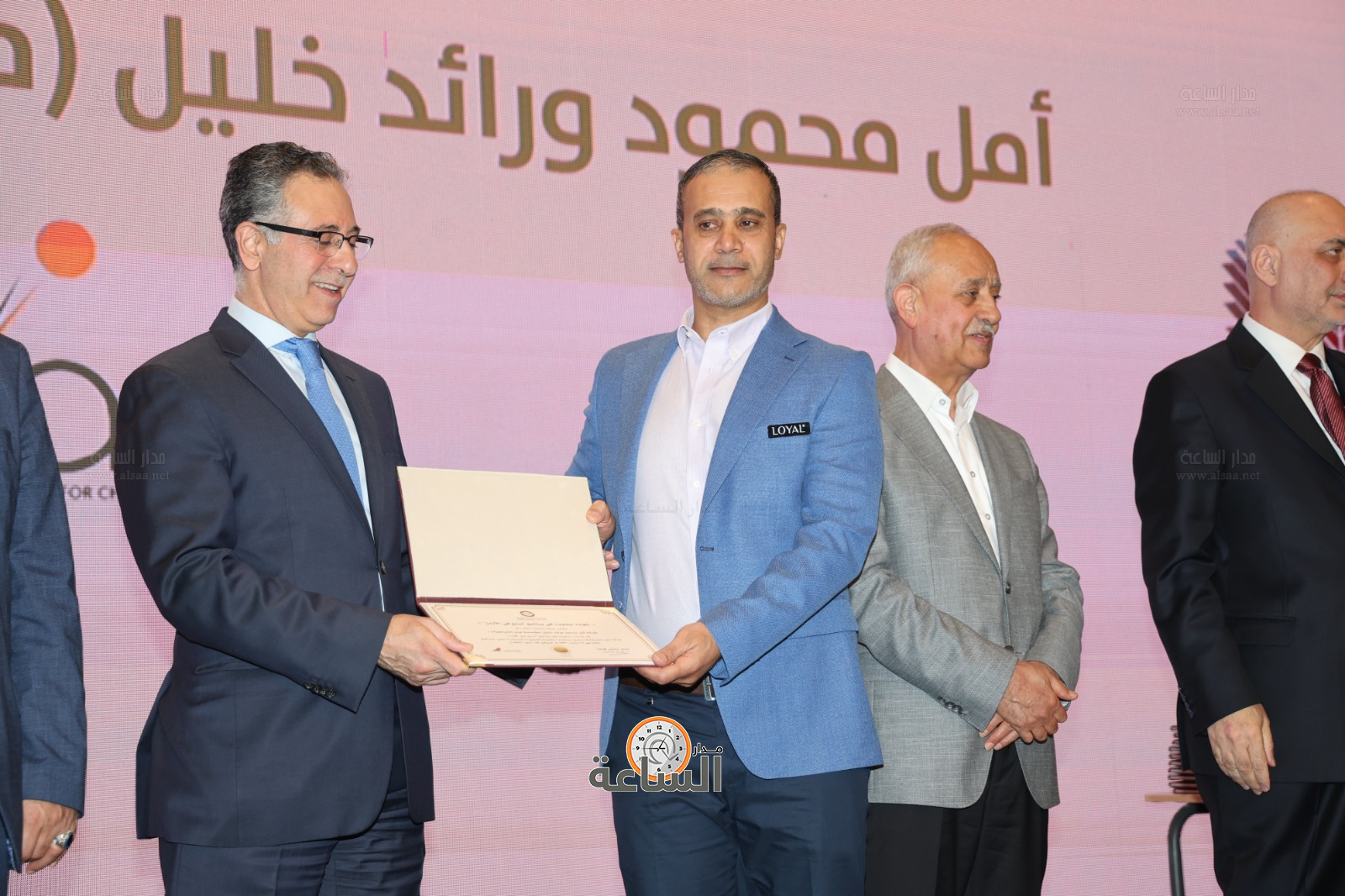 Madar Al-Saa Images 0.6471108619768378