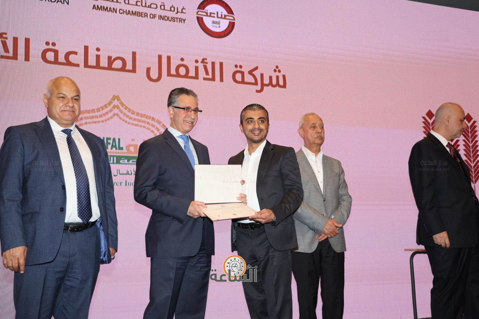 Madar Al-Saa Images 0.7754420804083886