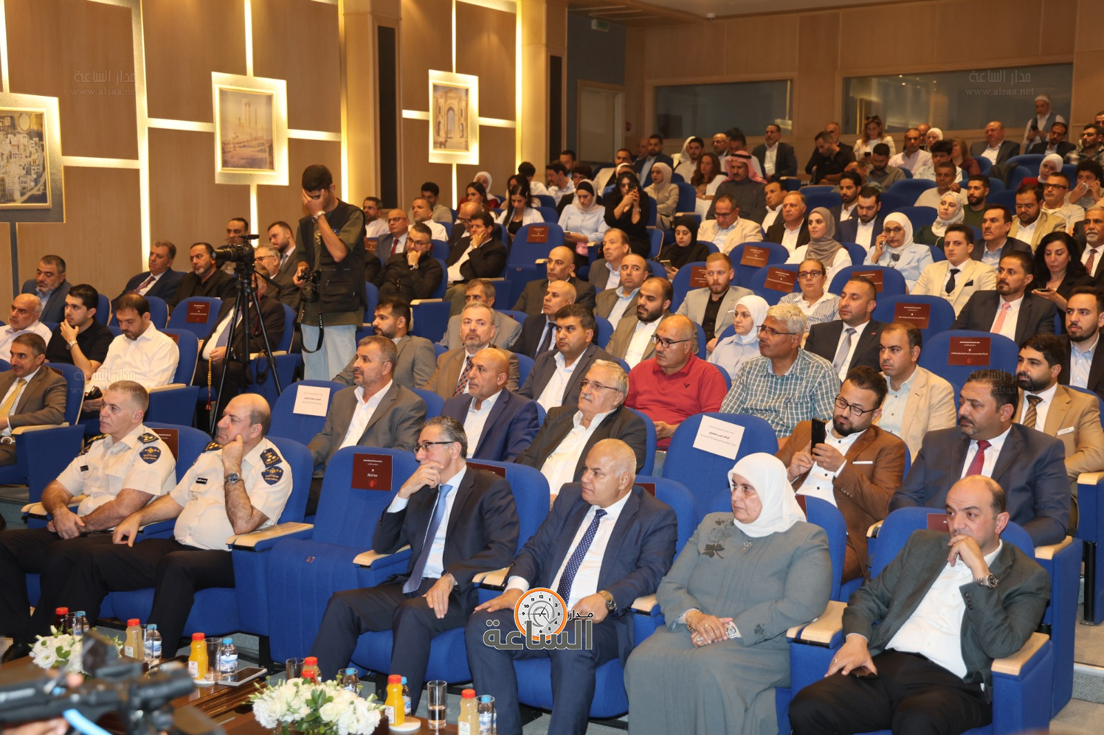 Madar Al-Saa Images 0.7275904394103304