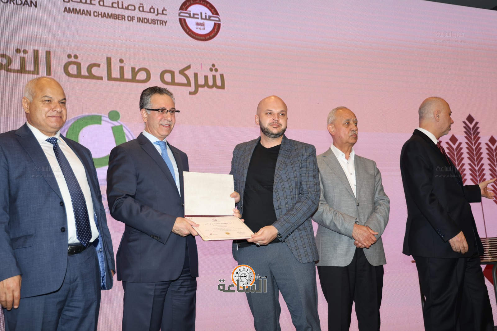 Madar Al-Saa Images 0.8764129552113634