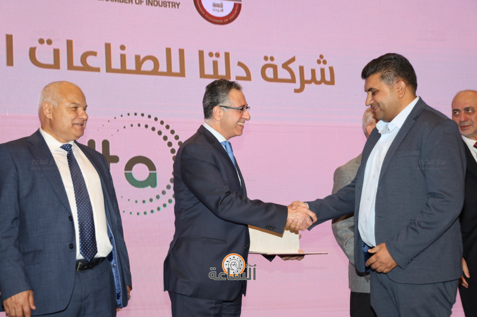 Madar Al-Saa Images 0.013884375673403837