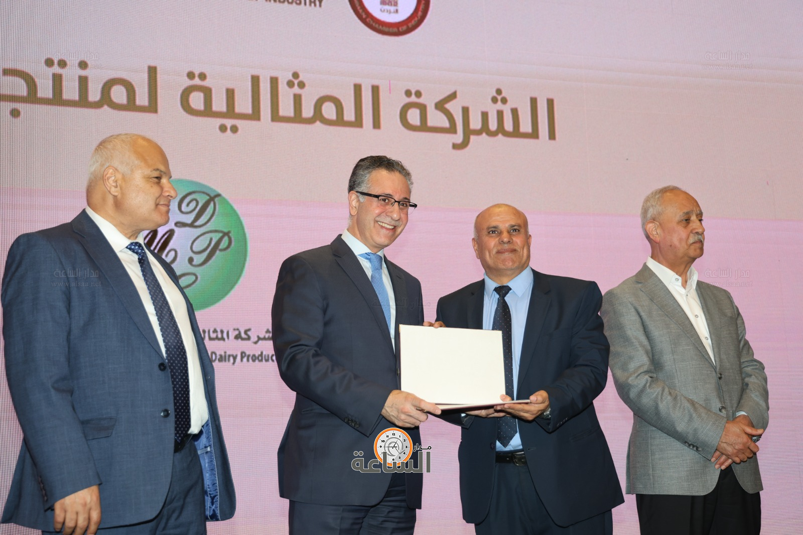 Madar Al-Saa Images 0.4043925945248057