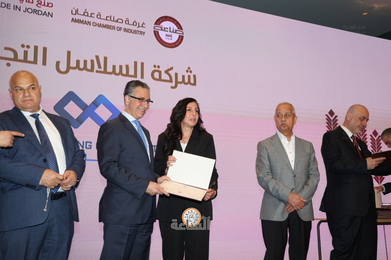 Madar Al-Saa Images 0.4916882313038228