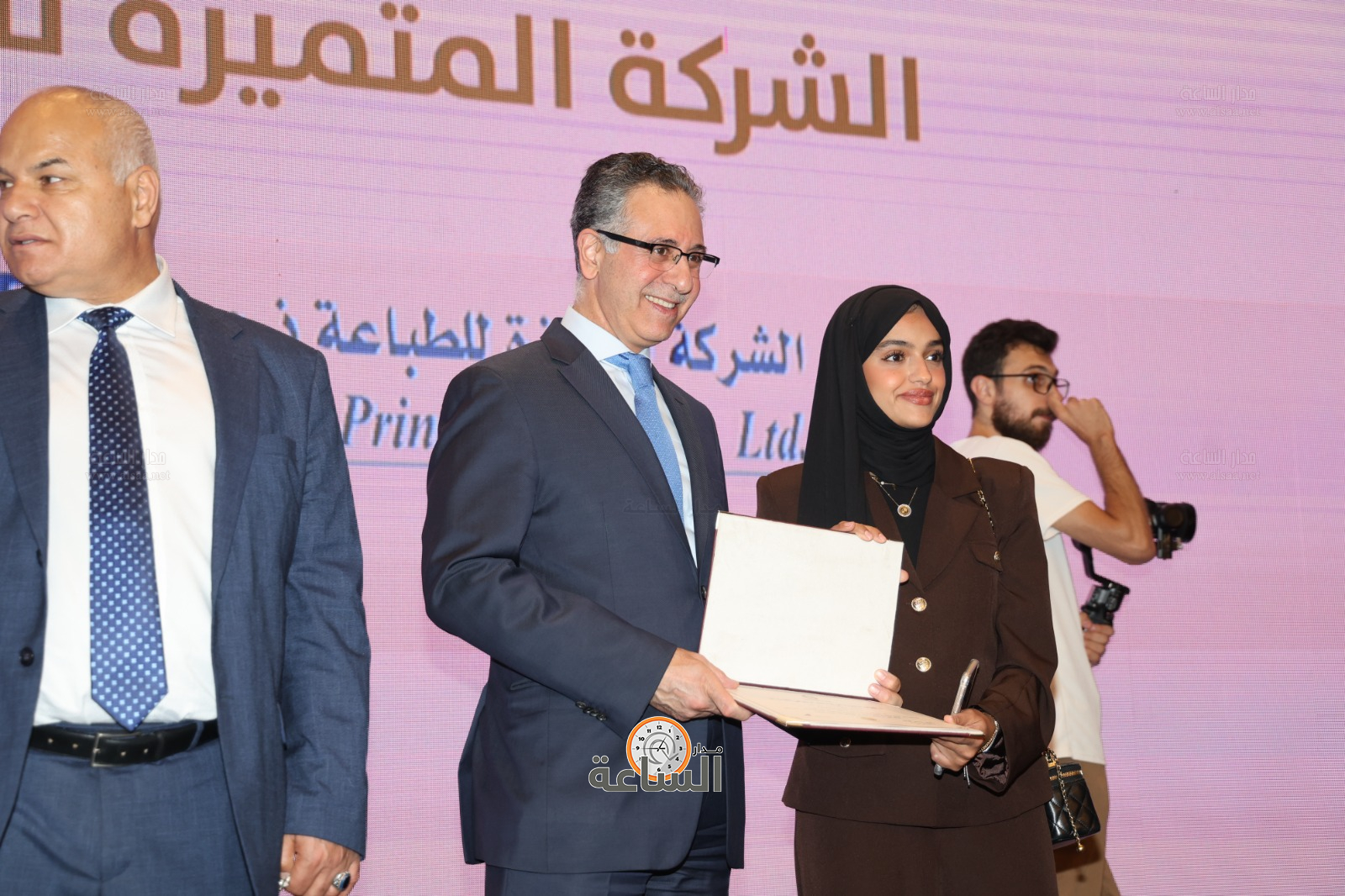 Madar Al-Saa Images 0.17193144167659213