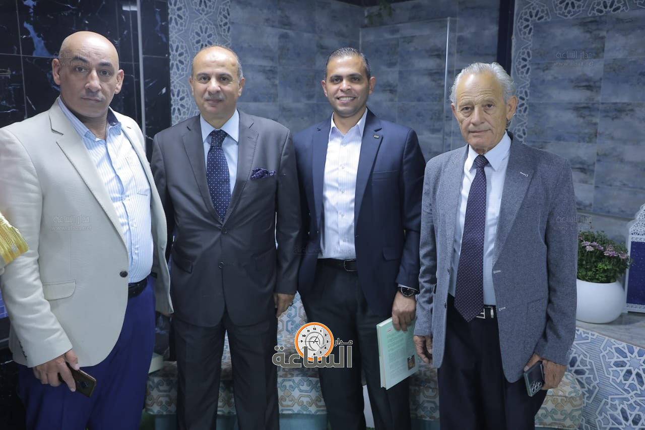 Madar Al-Saa Images 0.595121504546571