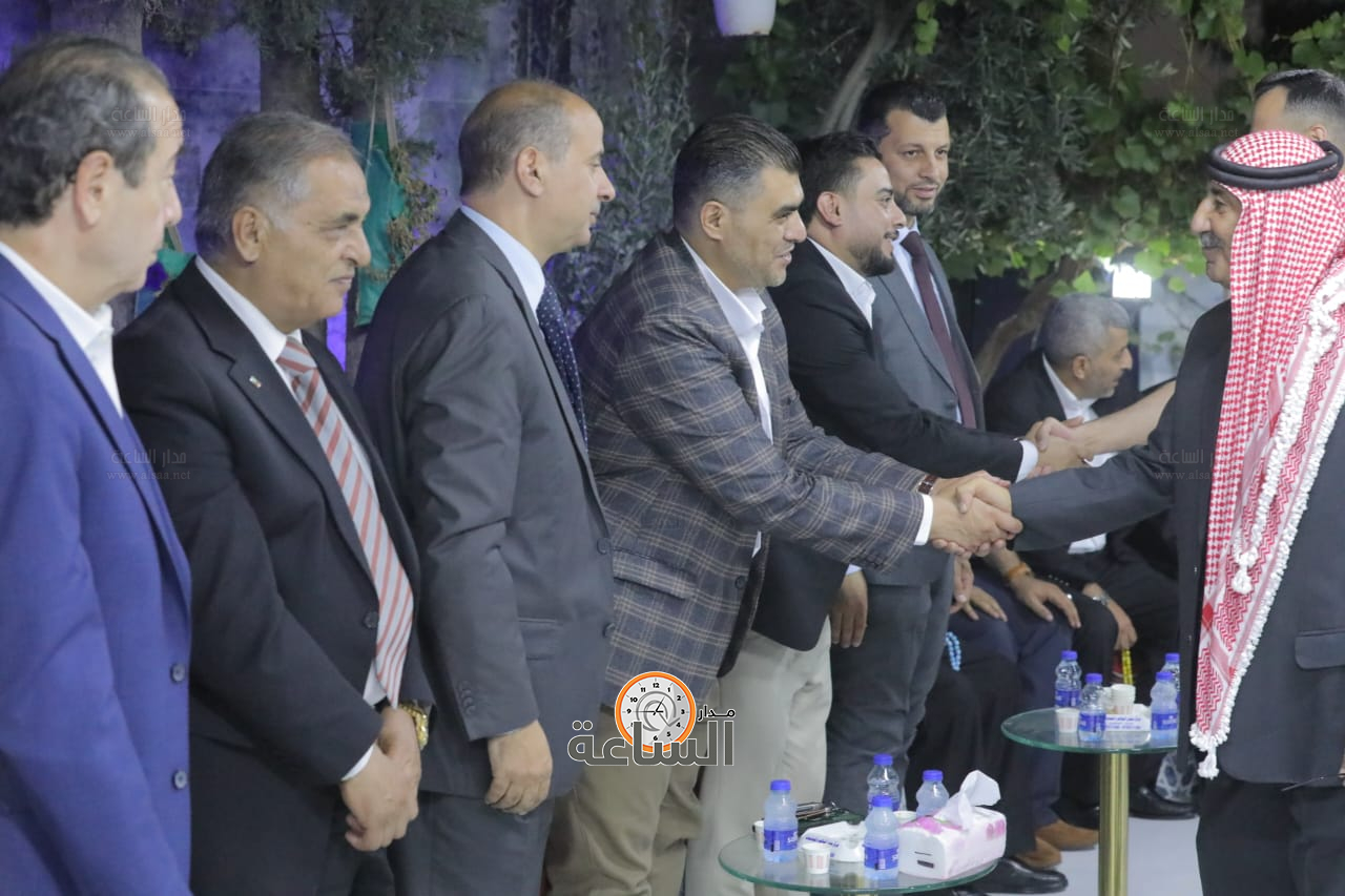 Madar Al-Saa Images 0.3741053563461736