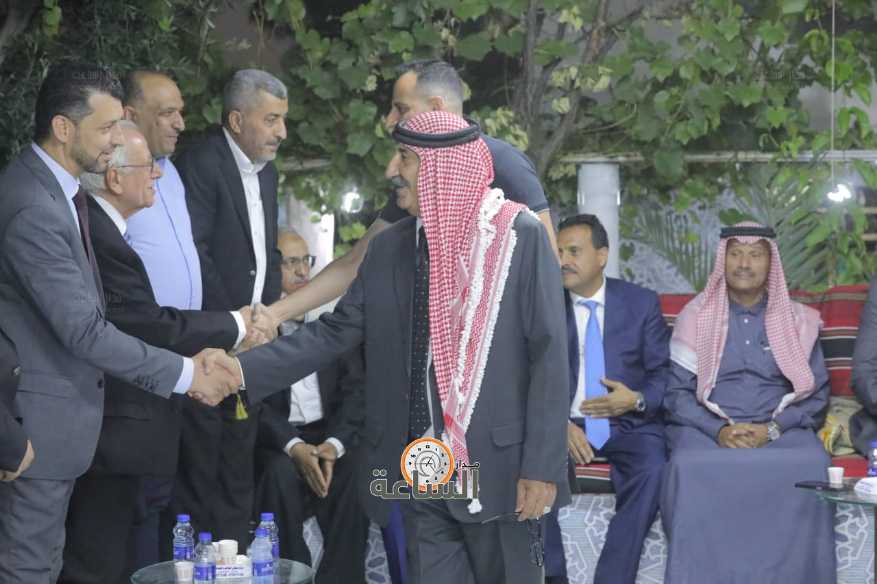 Madar Al-Saa Images 0.7693472935543593