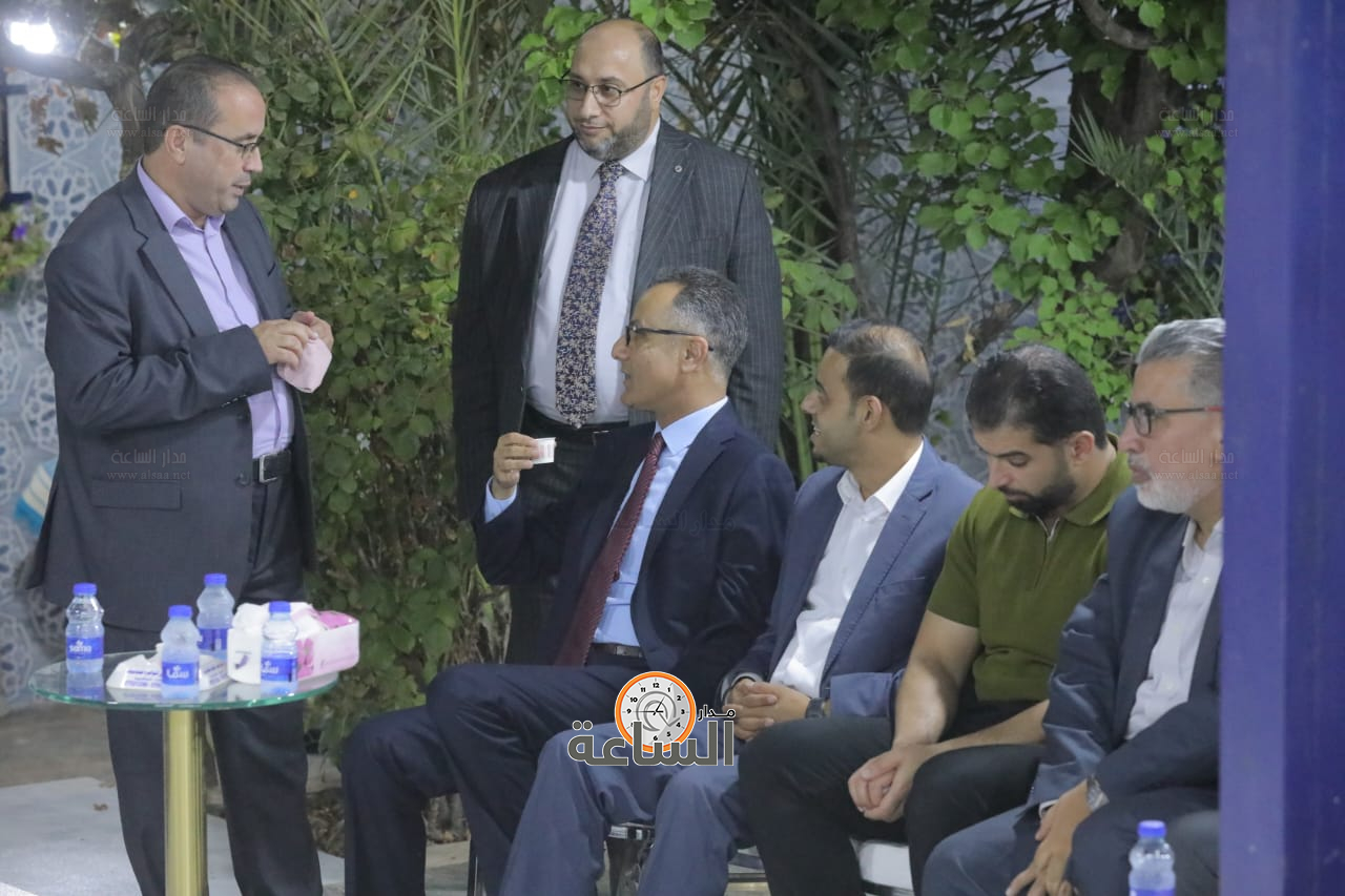 Madar Al-Saa Images 0.7768895271687816