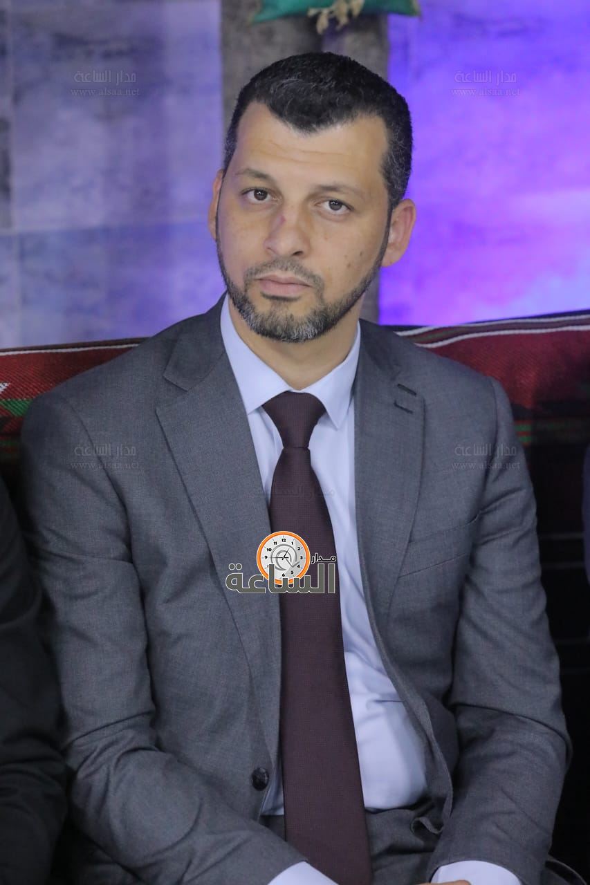 Madar Al-Saa Images 0.2553654920074714